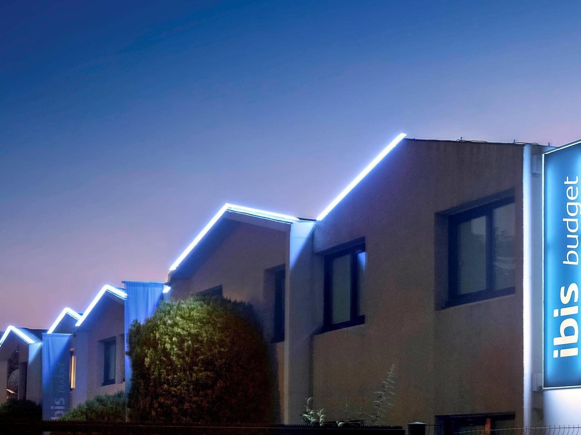 Ibis Budget Saint Christol Les Ales Exterior foto